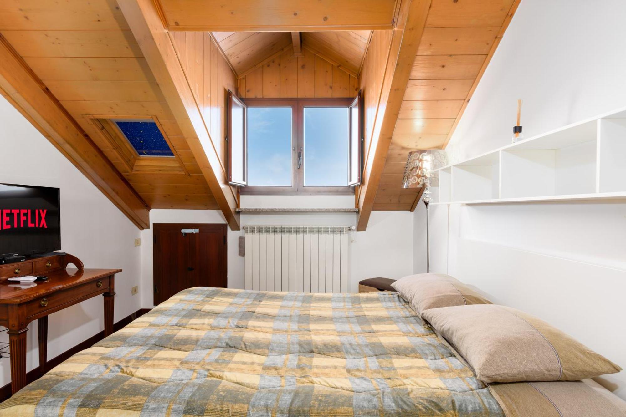 Appartement Ampia Mansarda E Terrazzo 10 Minuti Dal Centro à Turin Extérieur photo