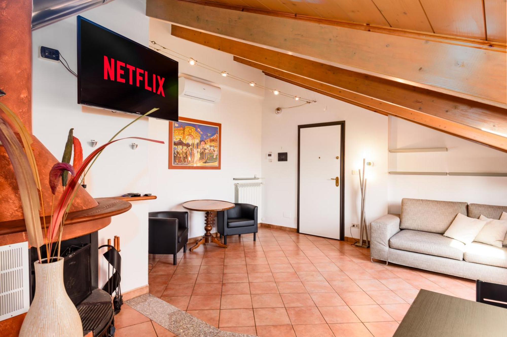 Appartement Ampia Mansarda E Terrazzo 10 Minuti Dal Centro à Turin Extérieur photo
