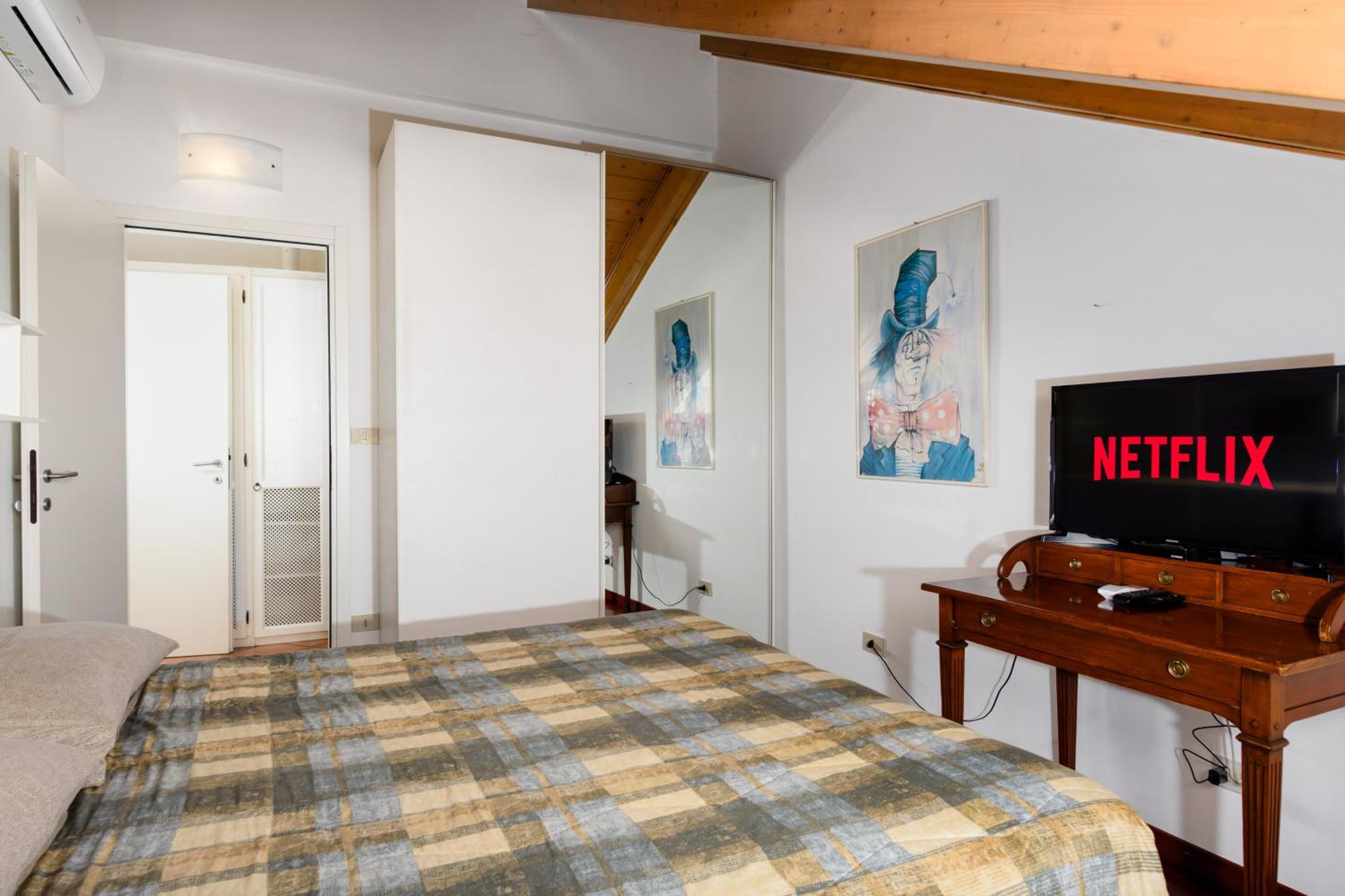 Appartement Ampia Mansarda E Terrazzo 10 Minuti Dal Centro à Turin Extérieur photo